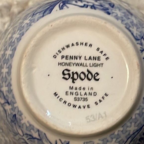 Spade Penny Lane Honeywall Light Tea Cup - Picture 3 of 3